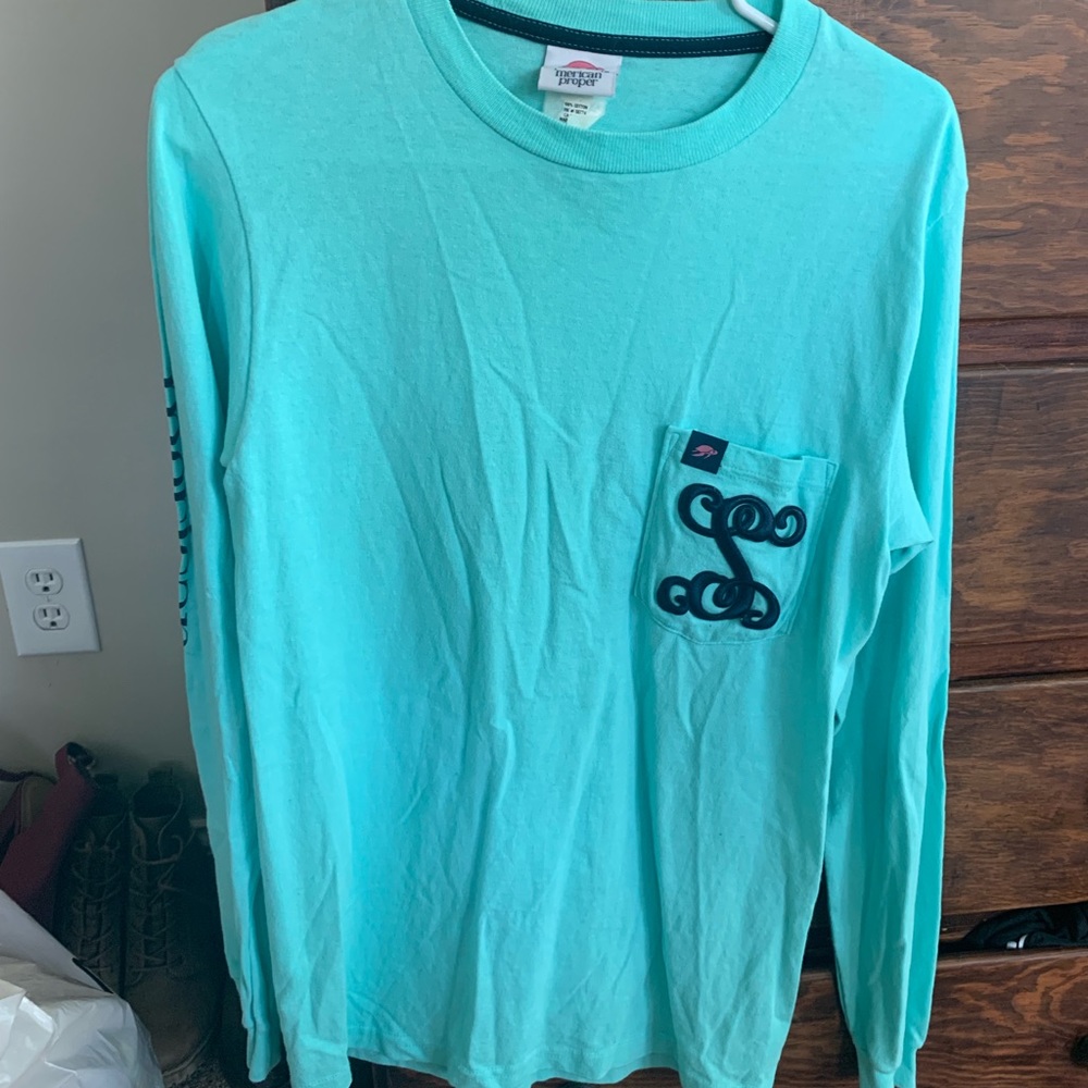 Long sleeve t shirt